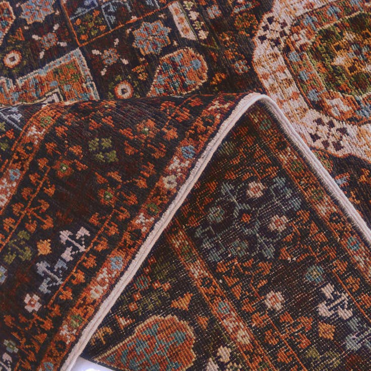 Detail image of 3' 5 x 4' 11 Hand Knotted Mamluk Ziegler Rug