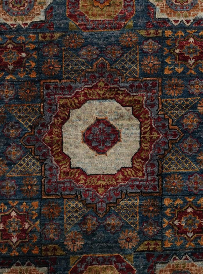 Detail image of 2' x 2' 10 Hand Knotted Mamluk Ziegler Rug