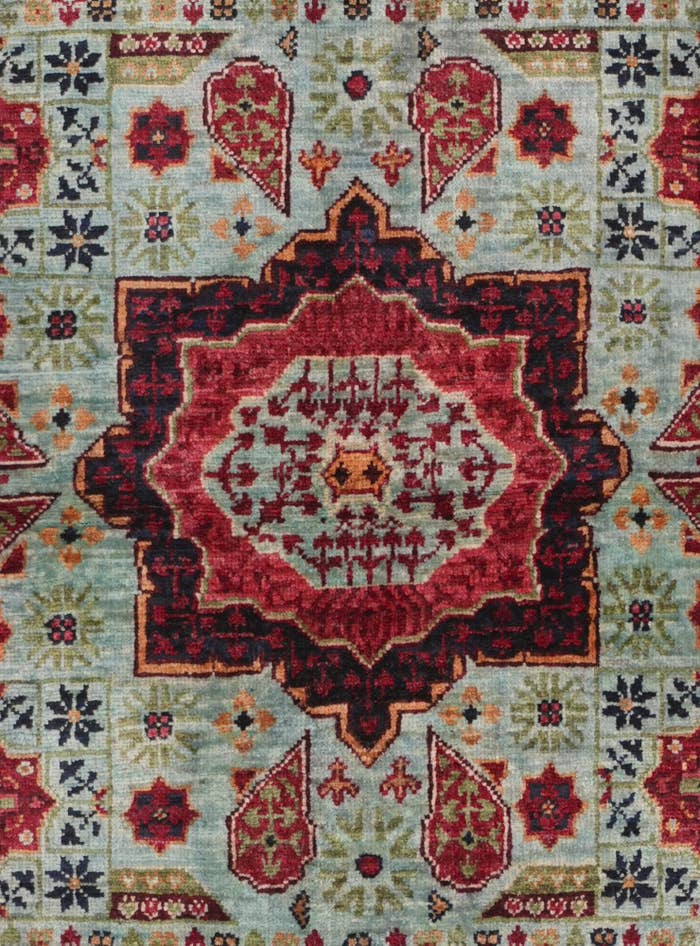 Detail image of 3' 4 x 5' Hand Knotted Mamluk Ziegler Rug