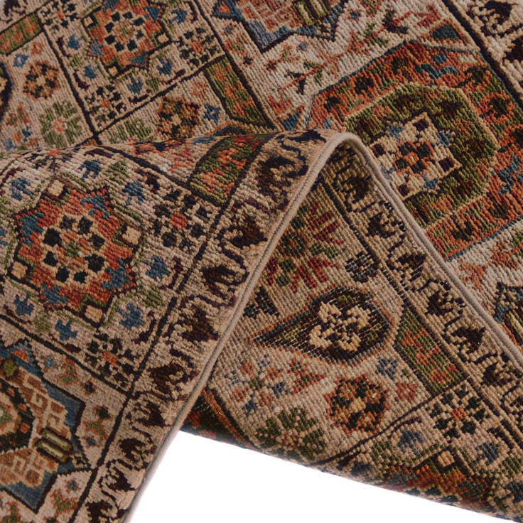 Detail image of 2' x 2' 11 Hand Knotted Mamluk Ziegler Rug