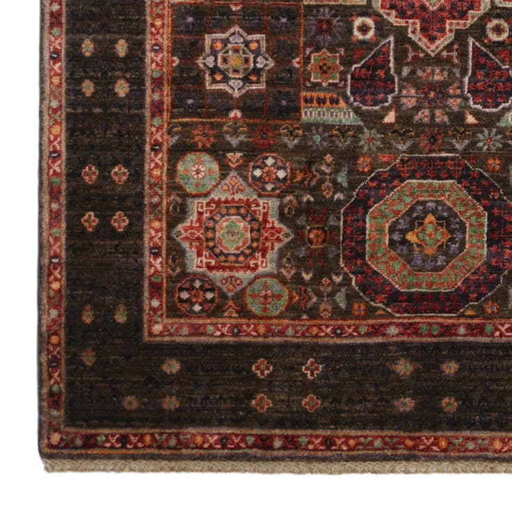 Detail image of 4' 1 x 5' 10 Hand Knotted Mamluk Ziegler Rug