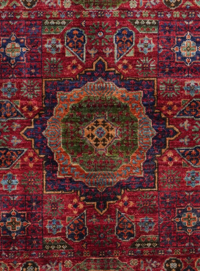 Detail image of 3' 4 x 4' 9 Hand Knotted Mamluk Ziegler Rug