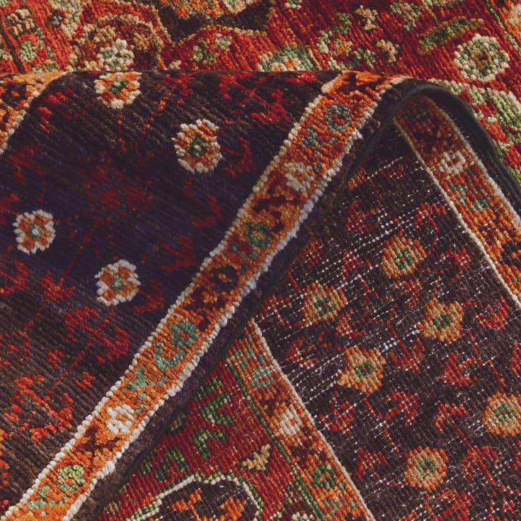 Detail image of 3' 5 x 4' 10 Hand Knotted Mamluk Ziegler Rug