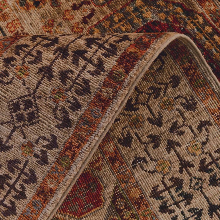 Detail image of 3' 5 x 4' 10 Hand Knotted Mamluk Ziegler Rug