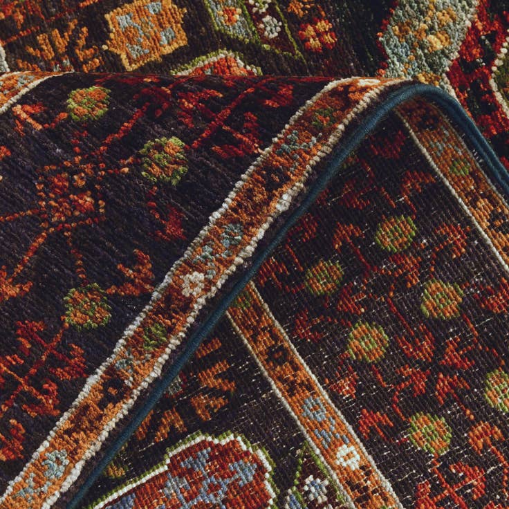 Detail image of 3' 8 x 5' Hand Knotted Mamluk Ziegler Rug