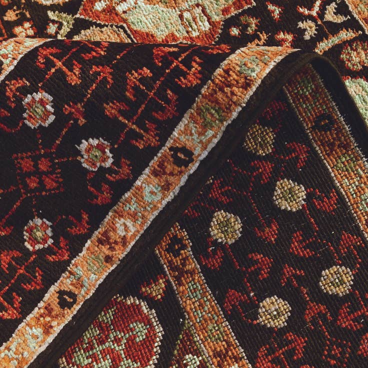 Detail image of 3' 3 x 5' 1 Hand Knotted Mamluk Ziegler Rug