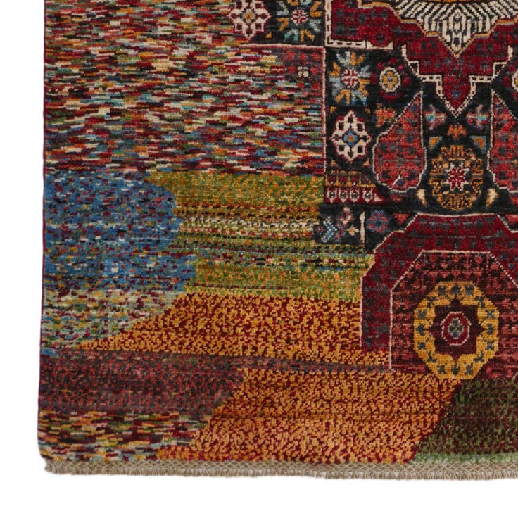 Detail image of 4' x 5' 11 Hand Knotted Mamluk Ziegler Rug