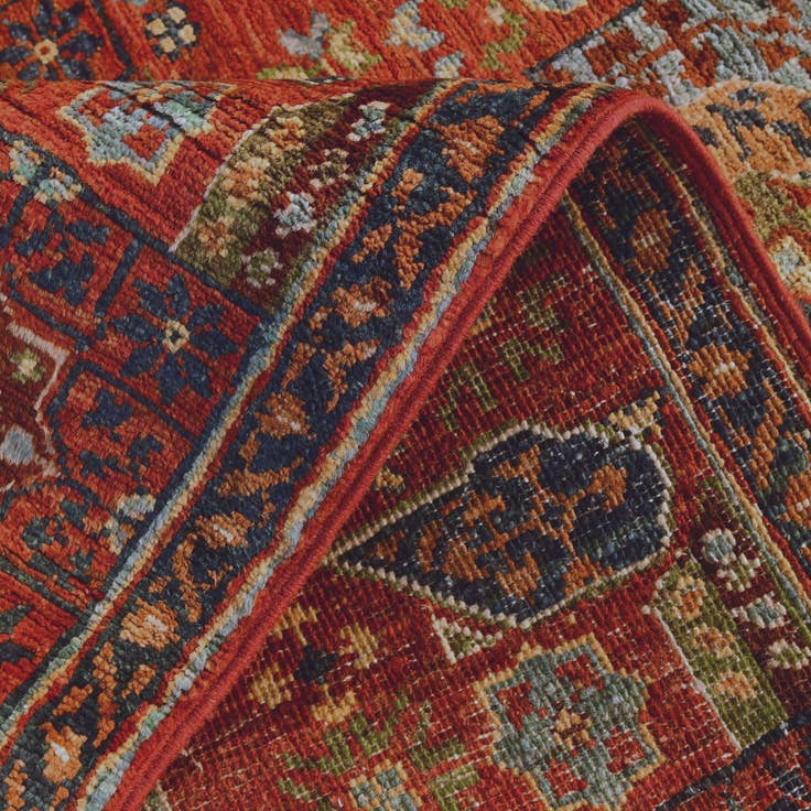 Detail image of 2' 7 x 3' 10 Hand Knotted Mamluk Ziegler Rug
