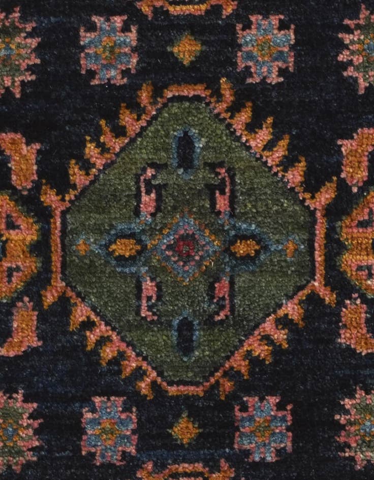 Detail image of 2' x 3' Hand Knotted Modern Ziegler Rug
