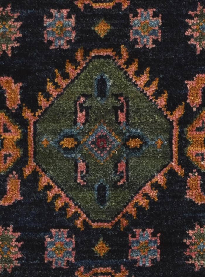 Detail image of 2' x 3' Hand Knotted Modern Ziegler Rug