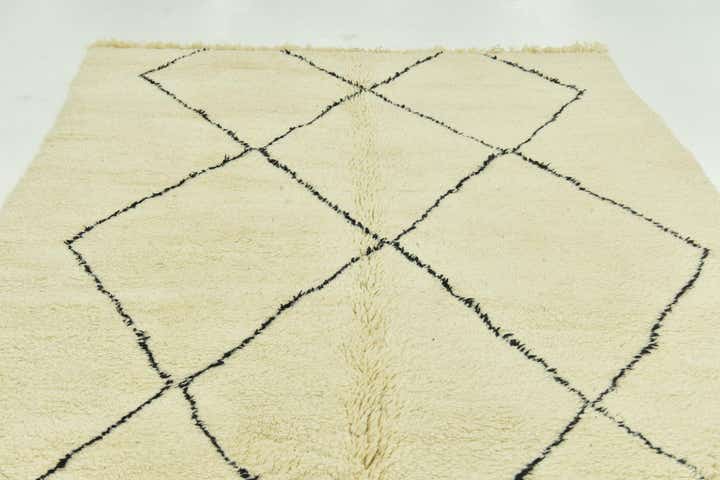 7' 2 x 10' Hand Knotted Moroccan Wool Rug