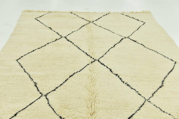 Detail image of 7' 2 x 10' Hand Knotted Moroccan Wool Rug