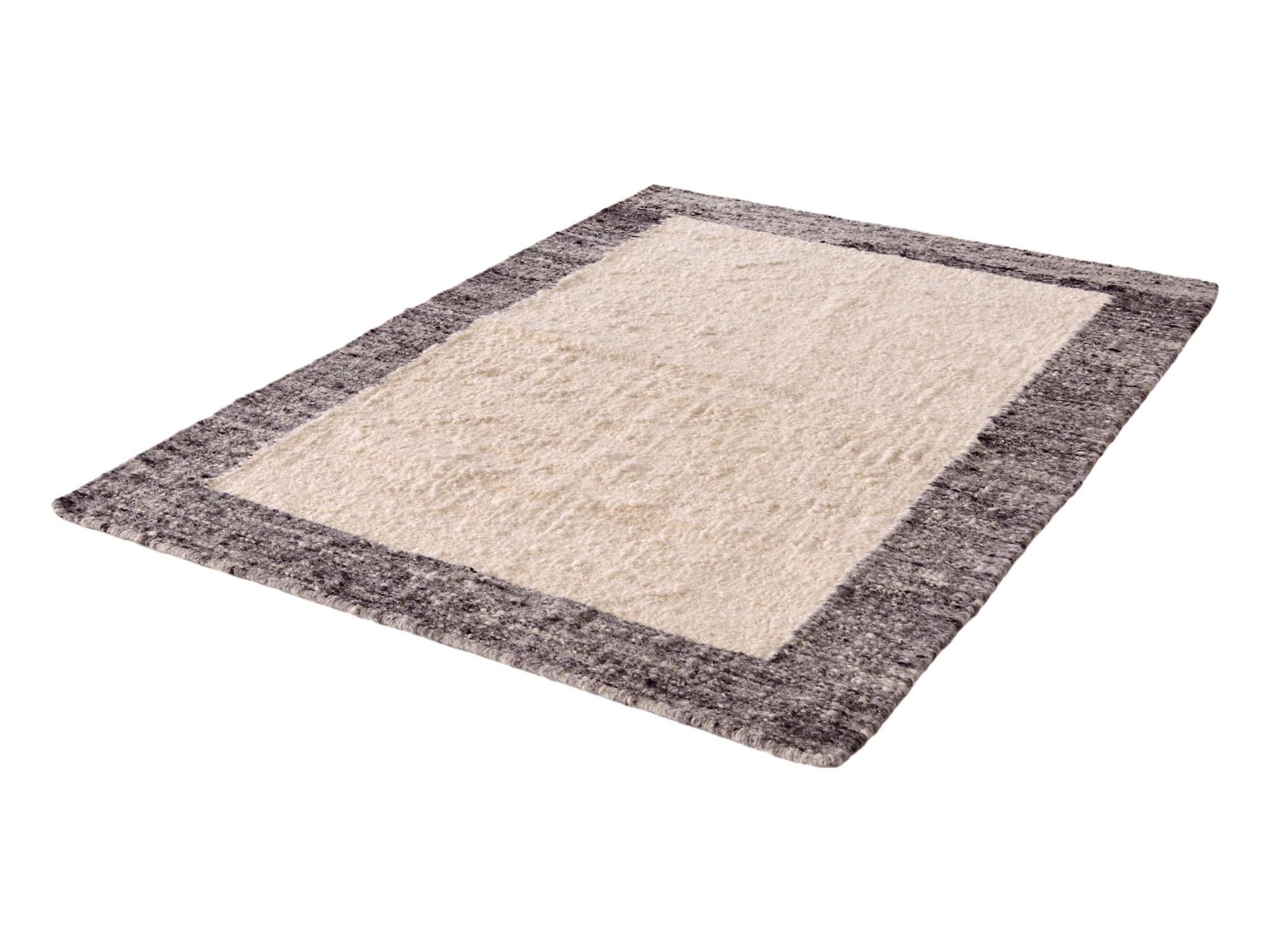 4' 2 x 5' 9 Hand Knotted Moroccan Wool Rug