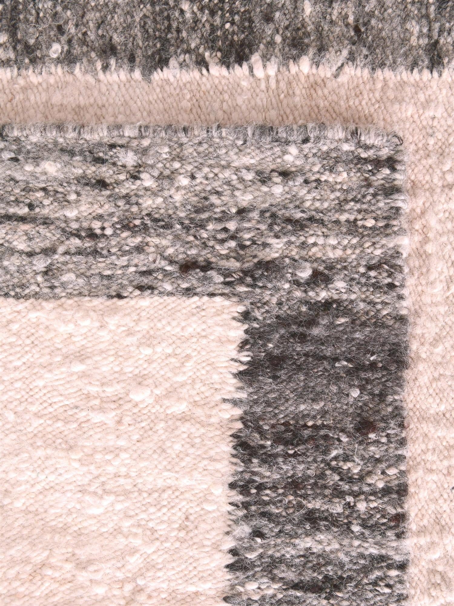 4' 2 x 5' 9 Hand Knotted Moroccan Wool Rug