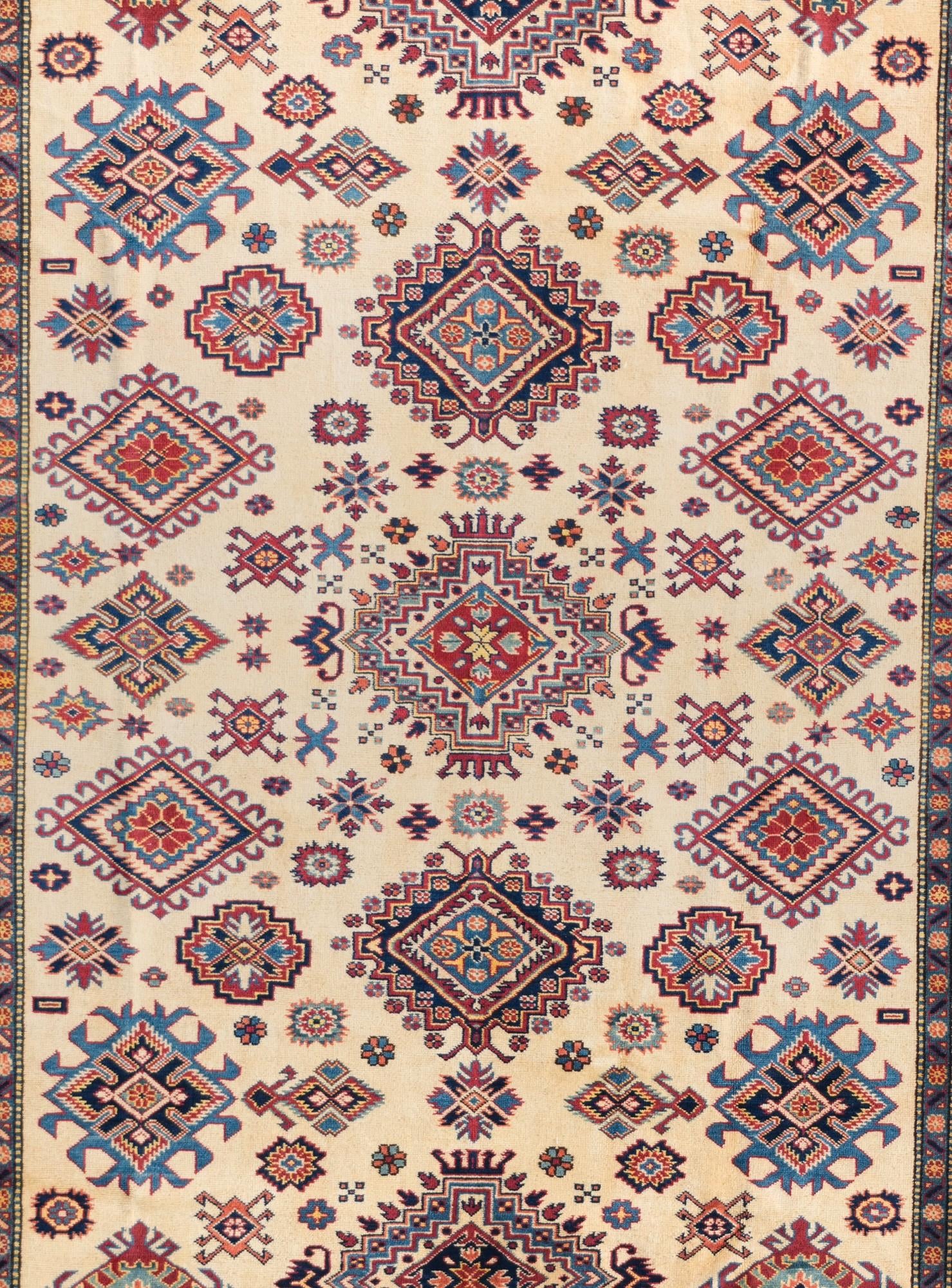 5' 11 x 8' 10 Hand Knotted Shirvan Rug