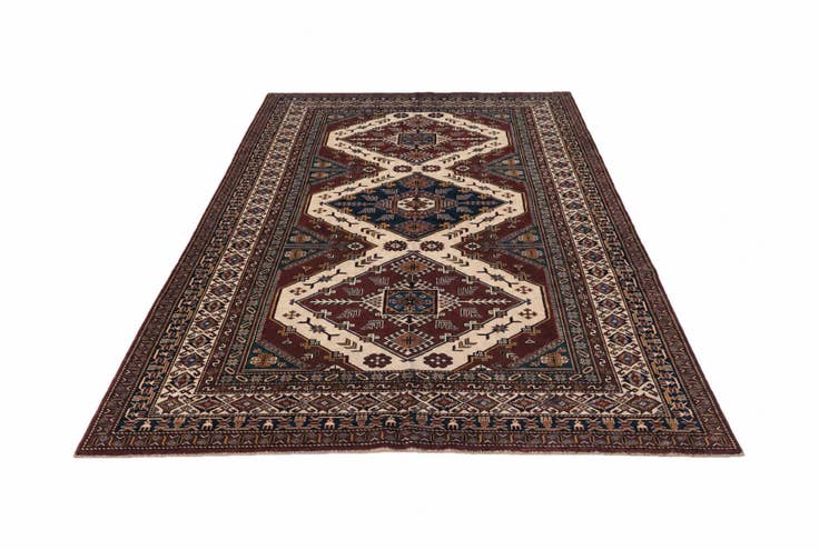 Detail image of 6' x 9' 8 Hand Knotted Shirvan Rug