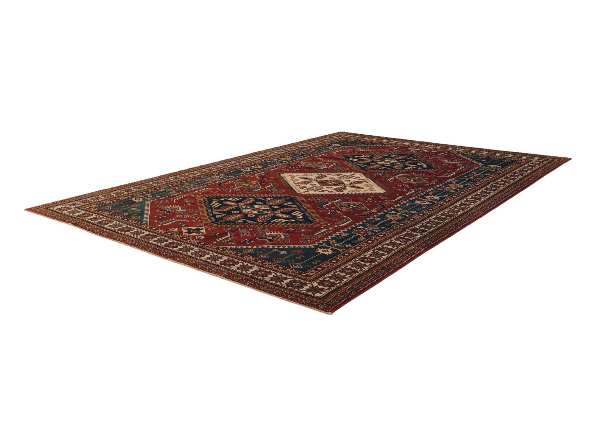 6' 9 x 9' 9 Hand Knotted Shirvan Rug