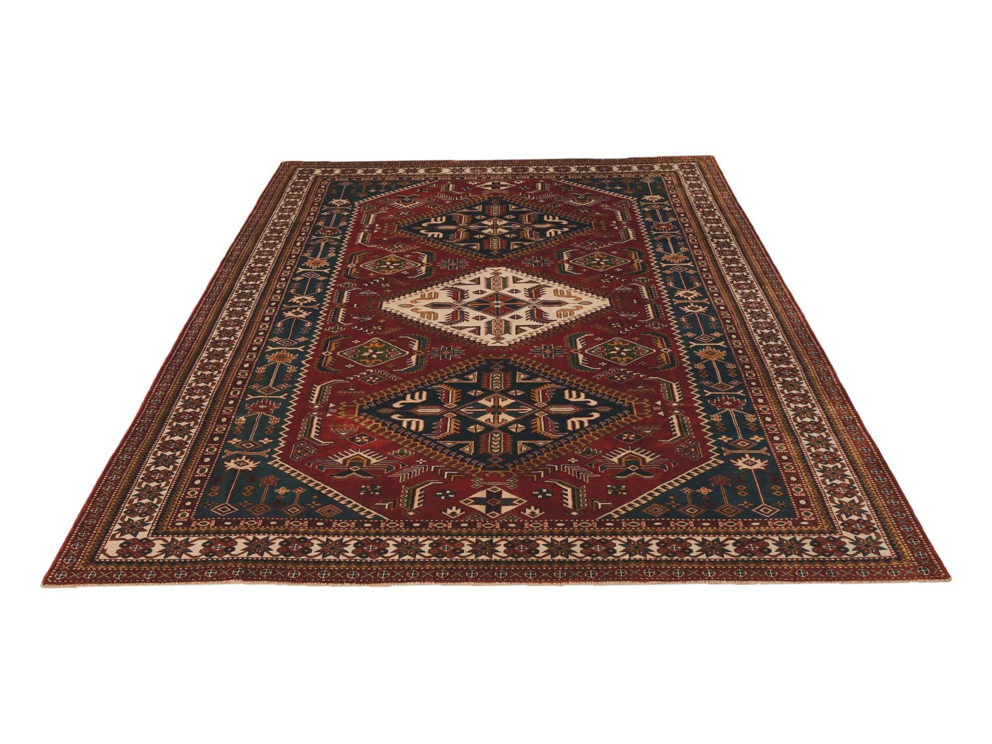 6' 9 x 9' 9 Hand Knotted Shirvan Rug