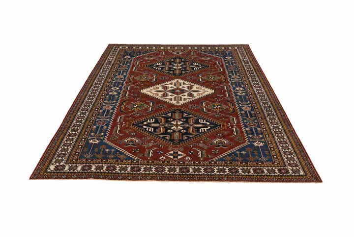 6' 9 x 9' 9 Hand Knotted Shirvan Rug