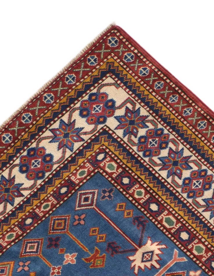 Detail image of 6' 9 x 9' 9 Hand Knotted Shirvan Rug