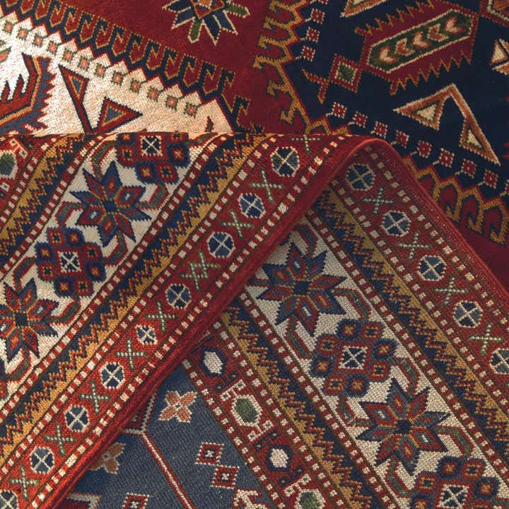 6' 9 x 9' 9 Hand Knotted Shirvan Rug