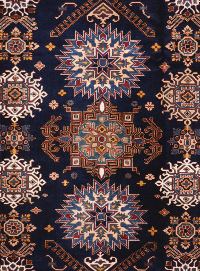 Detail image of 7' 4 x 9' 11 Hand Knotted Shirvan Rug
