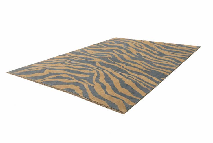 Detail image of 6' 8 x 9' 5 Hand Knotted Ziegler Modern Rug