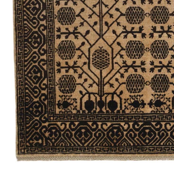 Detail image of 4' 11 x 6' 8 Hand Knotted Ziegler Modern Rug