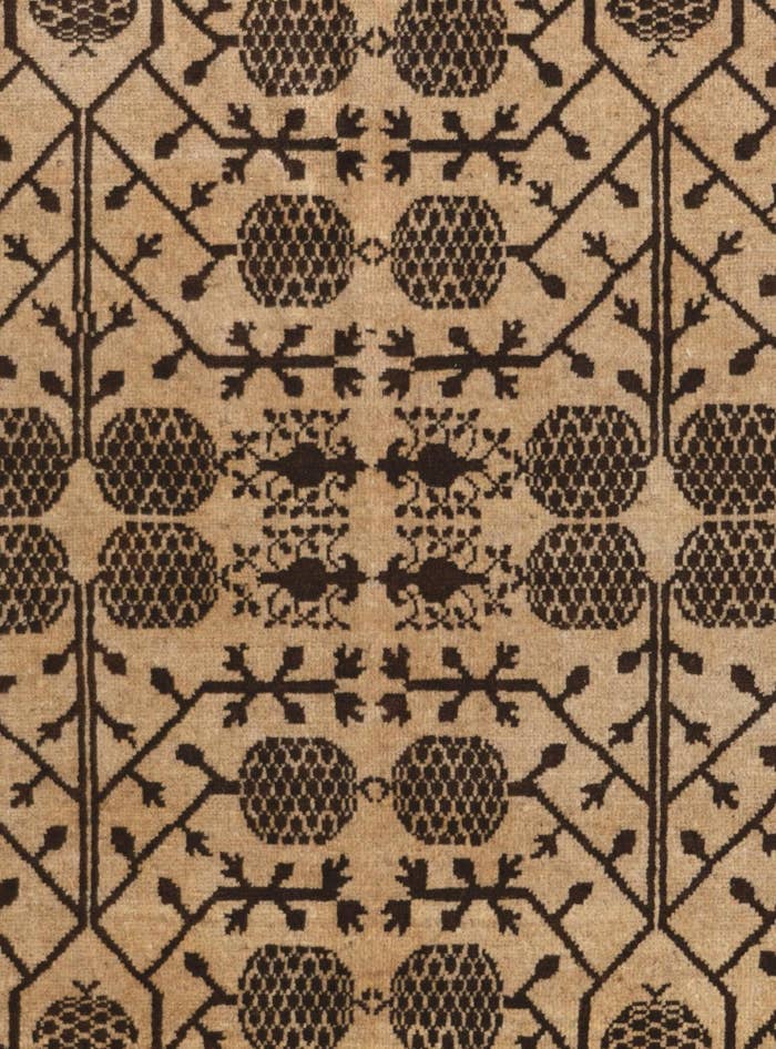 Detail image of 4' 11 x 6' 8 Hand Knotted Ziegler Modern Rug