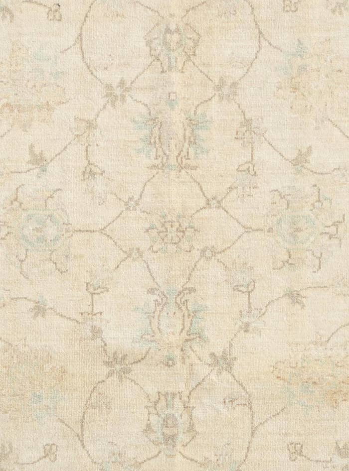 Detail image of 4' 9 x 6' 5 Hand Knotted Ziegler Rug