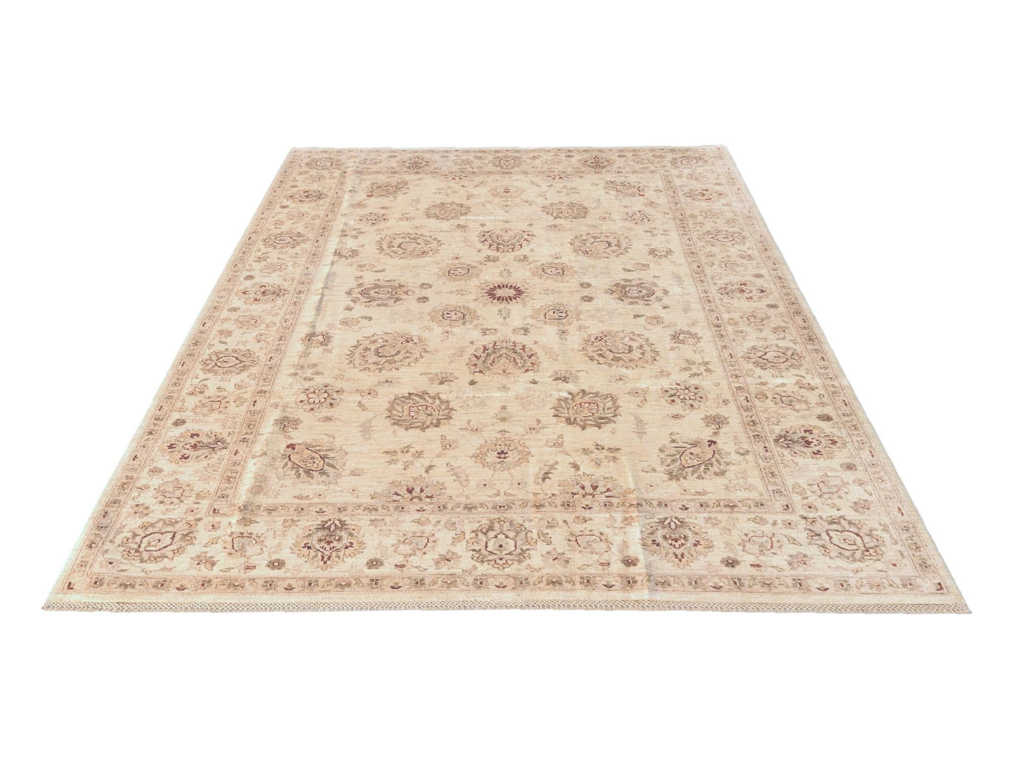 6' 11 x 9' 9 Hand Knotted Ziegler Rug