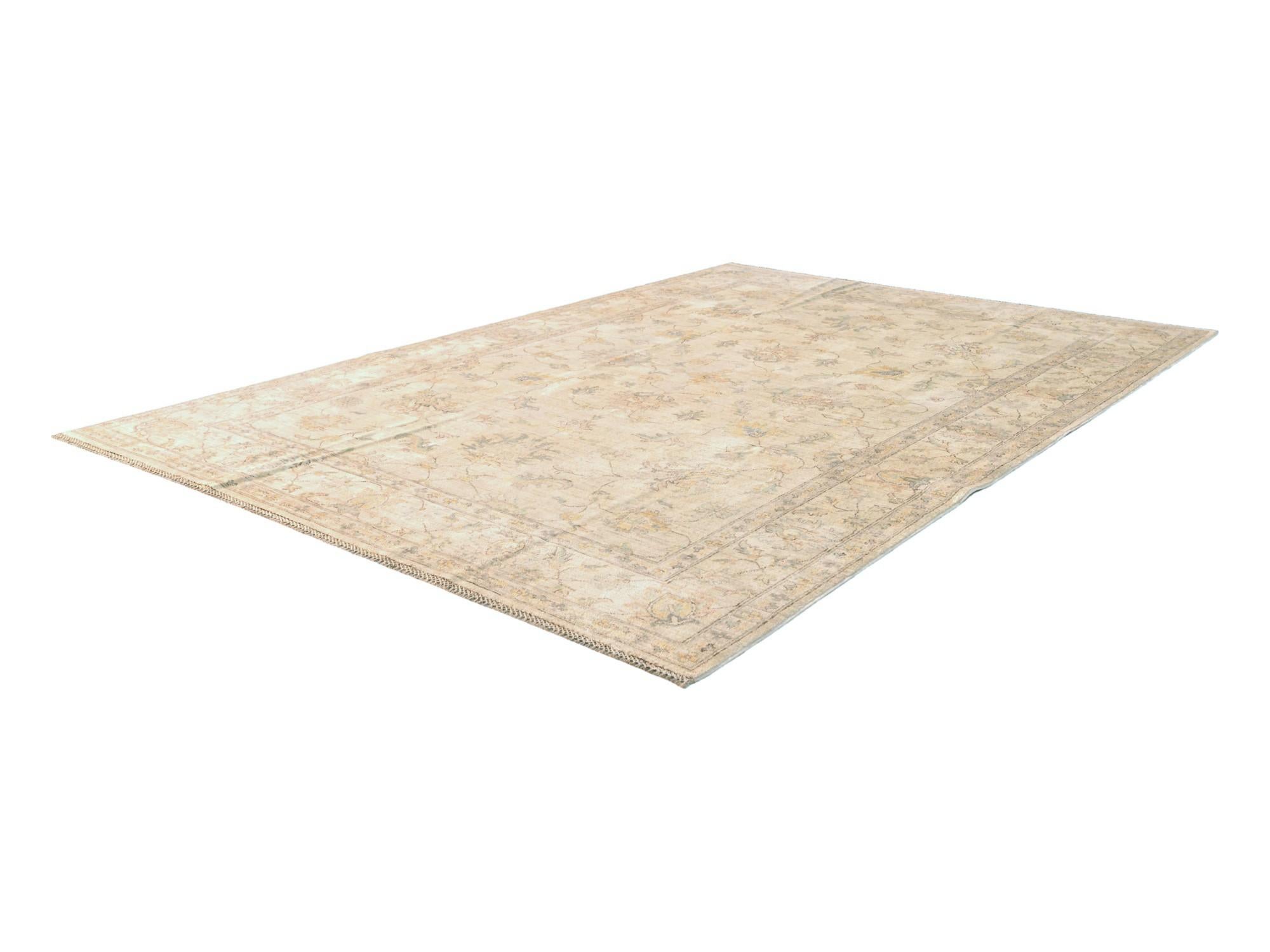 6' 10 x 9' 9 Hand Knotted Ziegler Rug