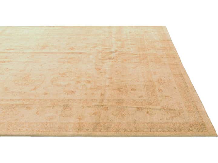 6' 9 x 8' 11 Hand Knotted Ziegler Rug