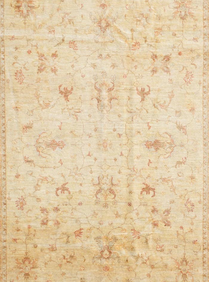 Detail image of 6' 9 x 8' 11 Hand Knotted Ziegler Rug