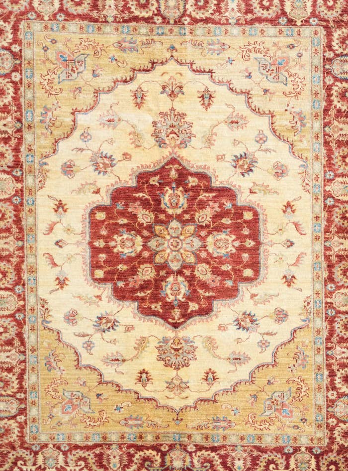 Detail image of 5' 1 x 6' 4 Hand Knotted Ziegler Rug
