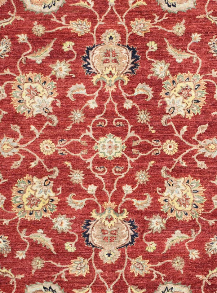 Detail image of 6' 9 x 9' 9 Hand Knotted Ziegler Rug