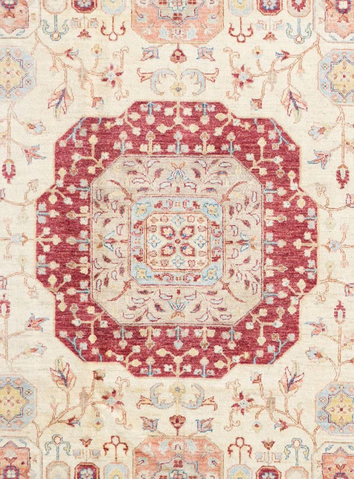 Detail image of 6' 9 x 10' 2 Hand Knotted Ziegler Rug