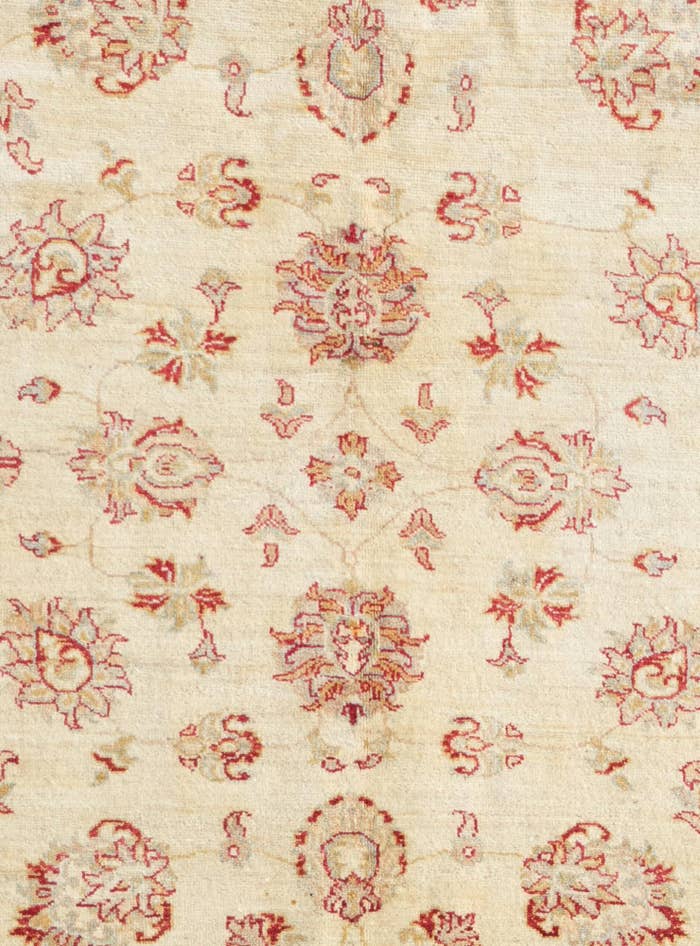 Detail image of 5' 1 x 6' 7 Hand Knotted Ziegler Rug