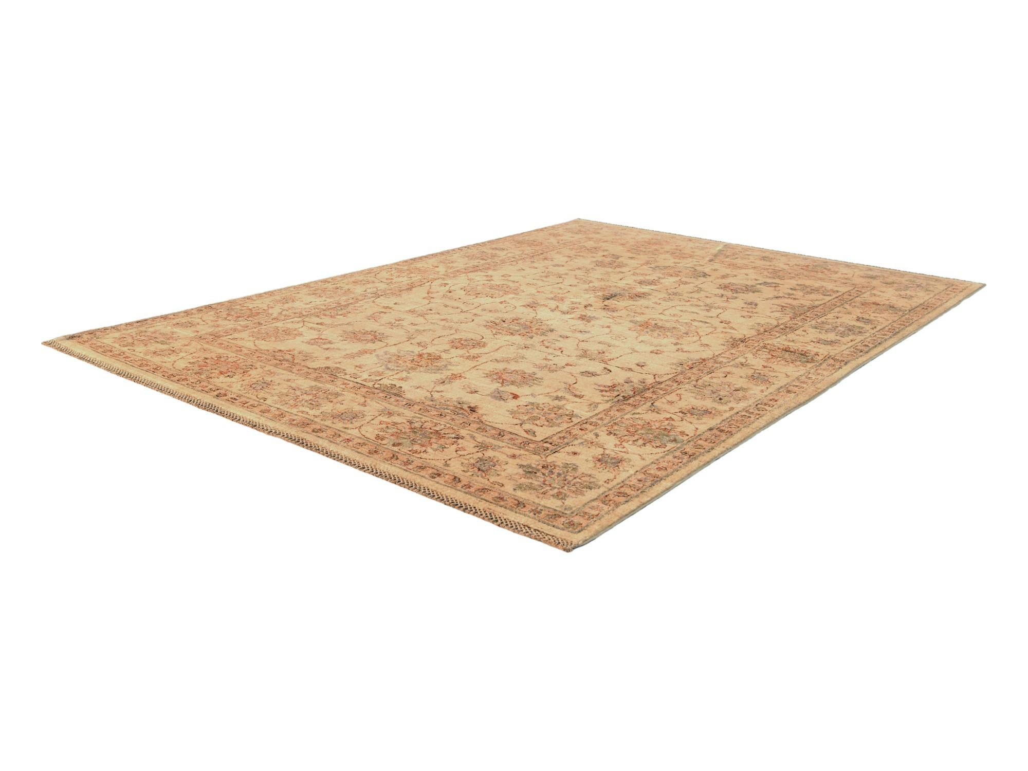 5' 9 x 7' 10 Hand Knotted Ziegler Rug