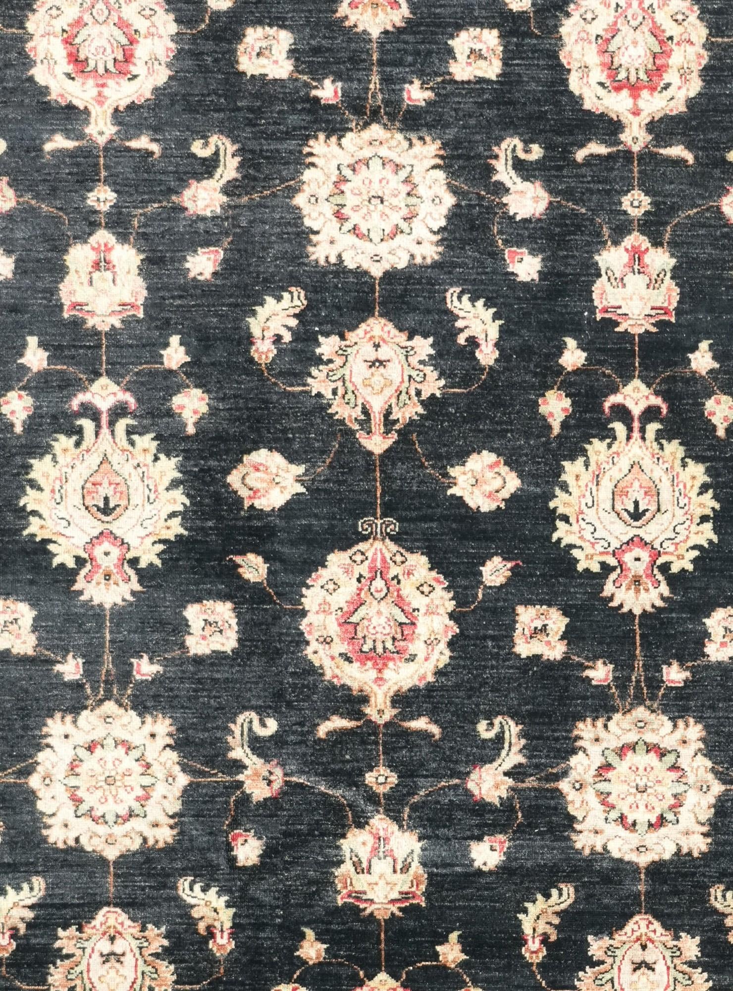 7' x 10' Hand Knotted Ziegler Rug