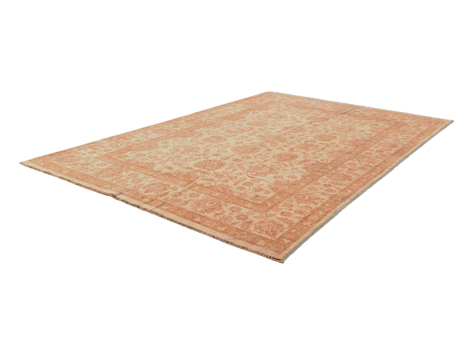 5' 9 x 8' 3 Hand Knotted Ziegler Rug