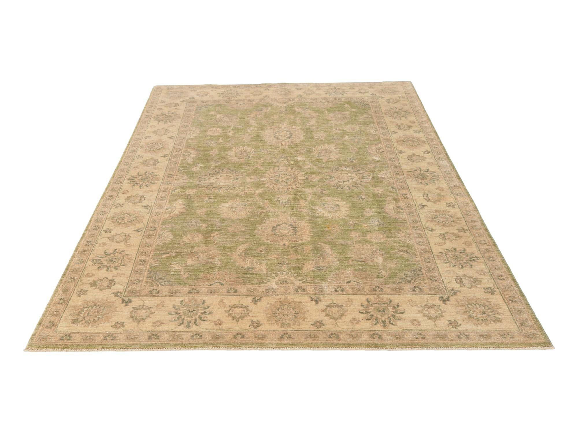 5' 1 x 7' 1 Hand Knotted Ziegler Rug