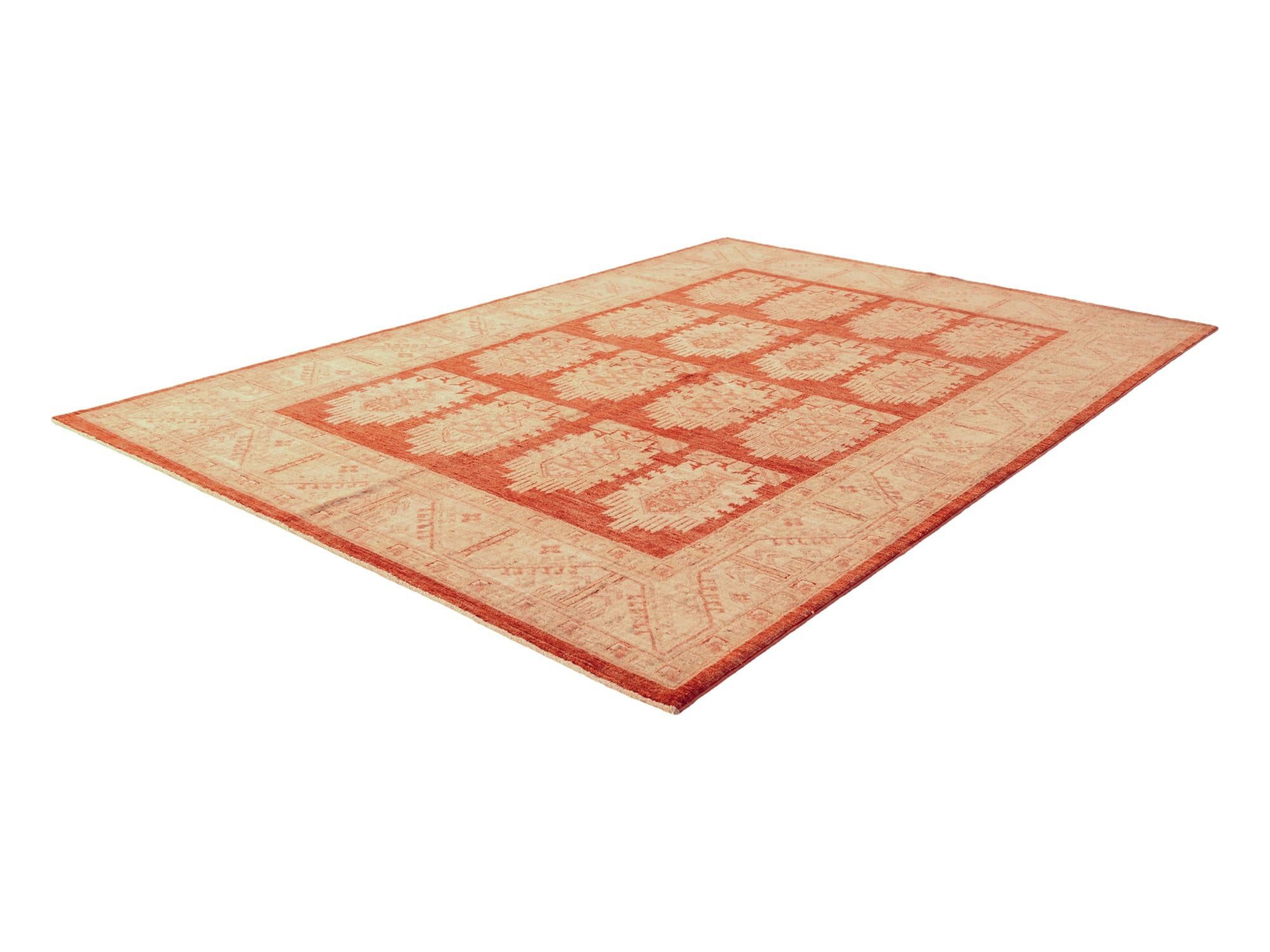 5' 7 x 8' 2 Hand Knotted Ziegler Rug