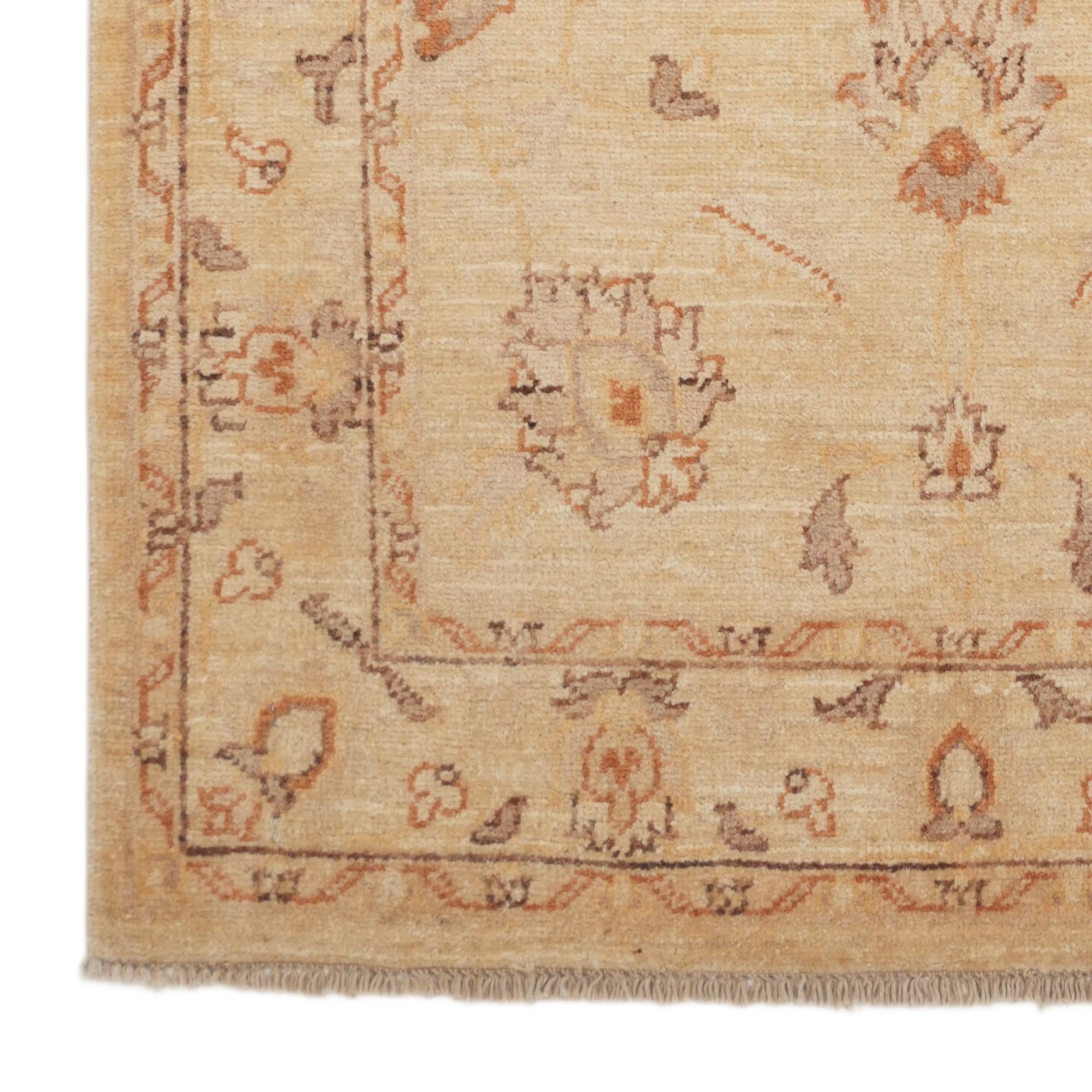 2' 10 x 5' 1 Hand Knotted Ziegler Rug