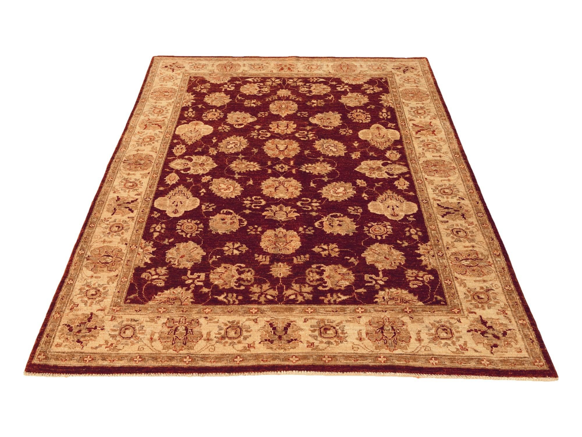 4' 11 x 6' 8 Hand Knotted Ziegler Rug