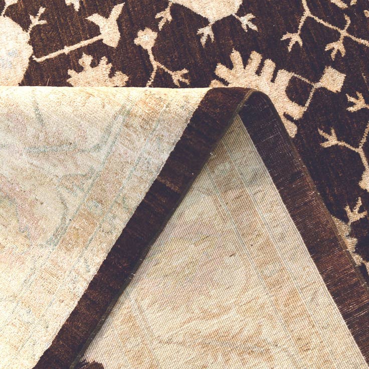 Detail image of 6' 9 x 9' 7 Hand Knotted Ziegler Rug