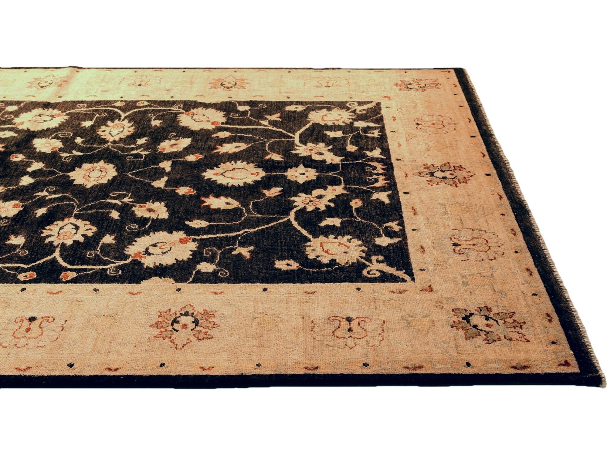 5' x 7' 1 Hand Knotted Ziegler Rug
