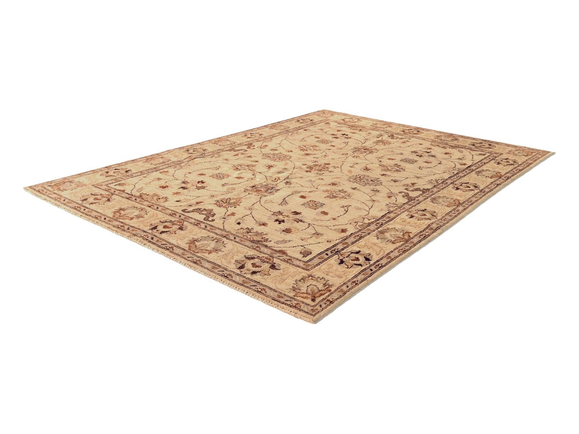 4' 10 x 6' 7 Hand Knotted Ziegler Rug