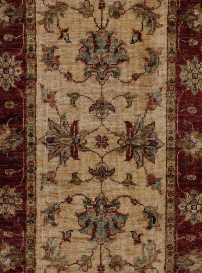 Detail image of 2' x 3' 5 Hand Knotted Ziegler Rug