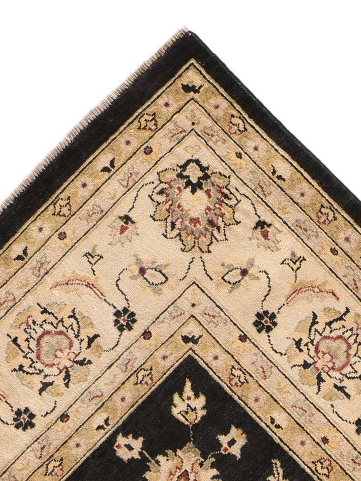 Detail image of 8' 7 x 11' 9 Hand Knotted Ziegler Rug